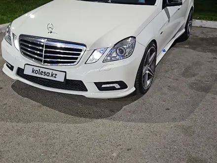 Mercedes-Benz E 200 2011 года за 7 700 000 тг. в Алматы – фото 11