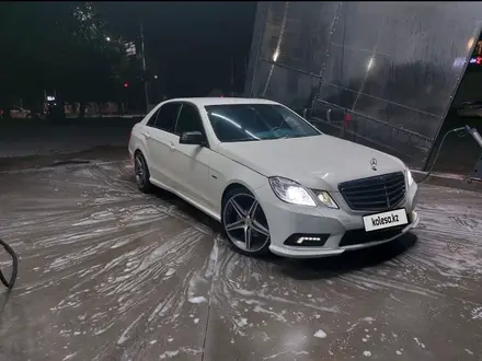 Mercedes-Benz E 200 2011 года за 7 700 000 тг. в Алматы – фото 3