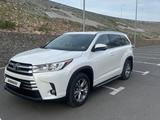 Toyota Highlander 2014 годаүшін16 500 000 тг. в Каскелен