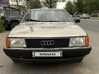 Audi 100