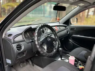 Mitsubishi Outlander, 2004