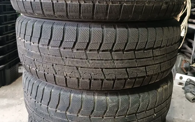 Резина зимняя 215/60 r17 TOYO свежедоставлена с Японииүшін97 000 тг. в Алматы