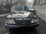 Mercedes-Benz E 280 1993 года за 1 800 000 тг. в Алматы – фото 2