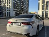 Toyota Camry 2021 годаүшін11 900 000 тг. в Астана – фото 3