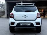 Renault Sandero Stepway 2021 года за 3 600 000 тг. в Караганда – фото 3