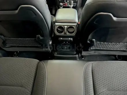 Jeep Wrangler 2024 года за 39 500 000 тг. в Алматы – фото 52