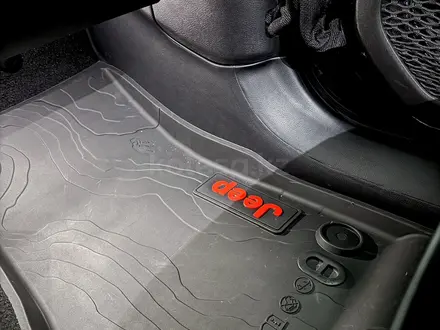Jeep Wrangler 2024 года за 39 500 000 тг. в Алматы – фото 72