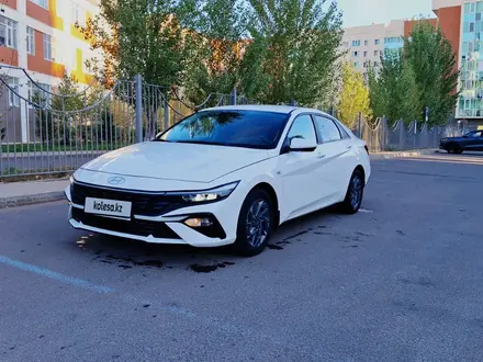 Hyundai Elantra 2024 года за 8 200 000 тг. в Астана