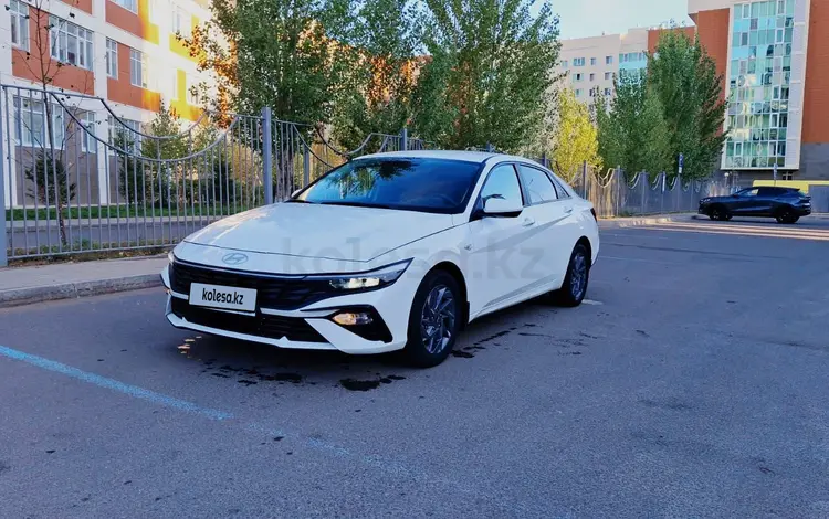 Hyundai Elantra 2024 годаүшін8 200 000 тг. в Астана
