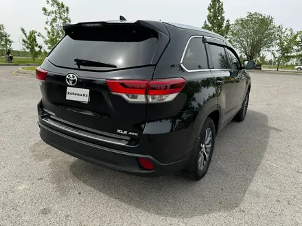 Toyota Highlander 2018 года за 14 500 000 тг. в Алматы – фото 8