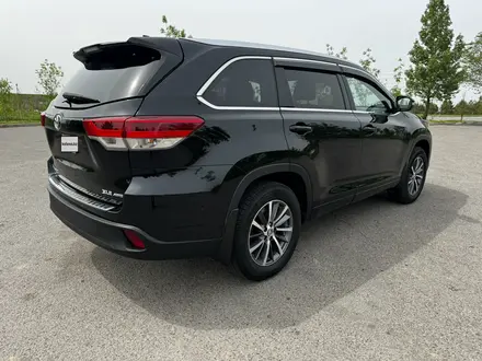 Toyota Highlander 2018 года за 14 500 000 тг. в Алматы – фото 7