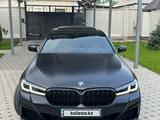 BMW 540 2021 года за 35 000 000 тг. в Шымкент – фото 2