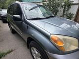 Toyota RAV4 2004 года за 5 000 000 тг. в Алматы