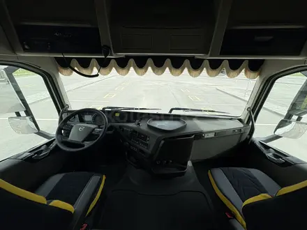 Volvo  FH 2018 года за 37 000 000 тг. в Алматы – фото 19
