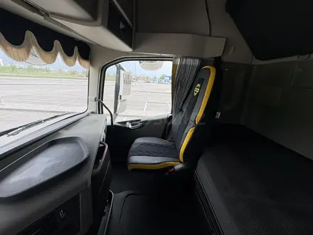Volvo  FH 2018 года за 37 000 000 тг. в Алматы – фото 21