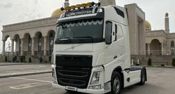 Volvo  FH 2018 года за 37 000 000 тг. в Алматы