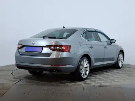 Skoda Superb 2018 года за 9 990 000 тг. в Астана – фото 5