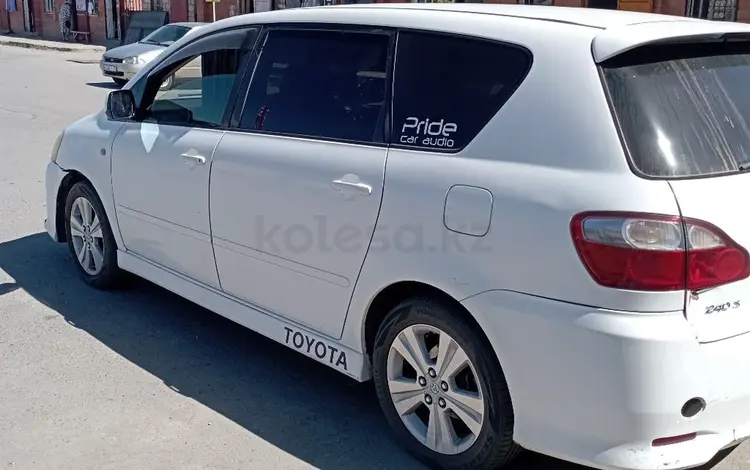 Toyota Ipsum 2003 года за 4 000 000 тг. в Атырау