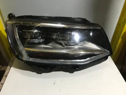 Фара правая Volkswagen Multivan T6 led за 240 000 тг. в Астана