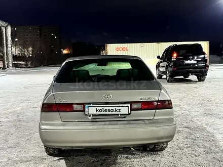 Toyota Camry 1999 года за 3 500 000 тг. в Караганда – фото 7