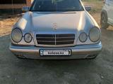 Mercedes-Benz E 230 1996 года за 2 000 000 тг. в Жезказган – фото 2