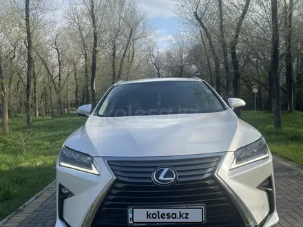 Lexus RX 200t 2017 года за 18 300 000 тг. в Алматы