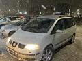 Volkswagen Sharan 2001 года за 2 290 000 тг. в Атырау – фото 2