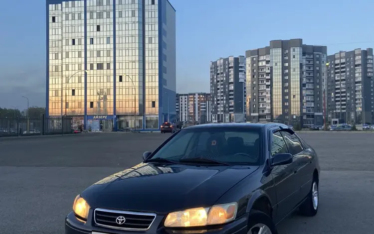 Toyota Camry 2001 годаүшін3 900 000 тг. в Усть-Каменогорск