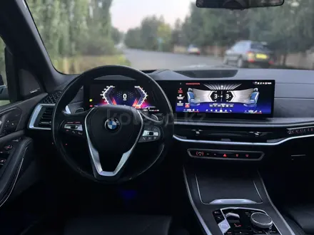 BMW X5 2023 года за 42 000 000 тг. в Астана – фото 24