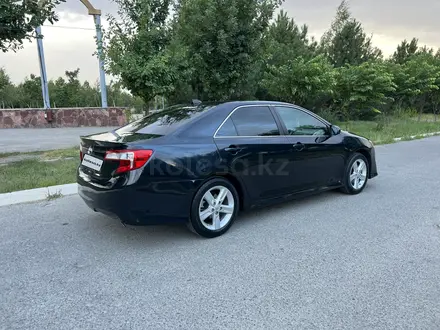 Toyota Camry 2013 года за 8 300 000 тг. в Шымкент – фото 5