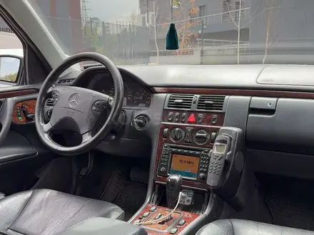 Mercedes-Benz E 280 2001 года за 4 700 000 тг. в Алматы – фото 3