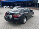 Toyota Camry 2018 года за 13 500 000 тг. в Караганда – фото 4