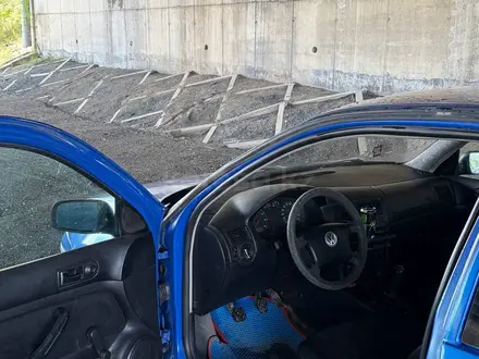 Volkswagen Golf 1999 года за 1 400 000 тг. в Астана – фото 9