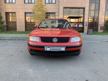 Volkswagen Passat 1998 года за 2 400 000 тг. в Астана – фото 3