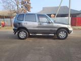 Chevrolet Niva 2004 годаfor1 600 000 тг. в Жетысай – фото 2