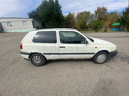 Volkswagen Golf 1996 года за 900 000 тг. в Алматы – фото 4