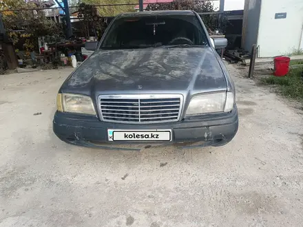 Mercedes-Benz C 180 1994 года за 900 000 тг. в Алматы – фото 4