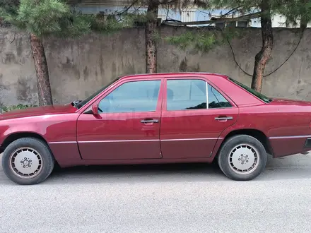 Mercedes-Benz E 230 1991 года за 1 500 000 тг. в Шымкент – фото 2