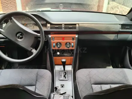 Mercedes-Benz E 230 1991 года за 1 500 000 тг. в Шымкент – фото 7