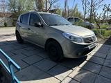 Renault Sandero 2014 года за 3 800 000 тг. в Алматы