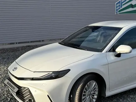 Toyota Camry 2025 года за 17 500 000 тг. в Павлодар – фото 2