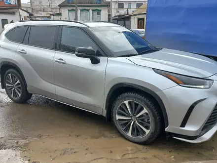 Toyota Highlander 2021 года за 21 000 000 тг. в Актобе