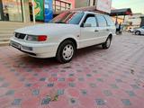 Volkswagen Passat 1994 годаfor2 150 000 тг. в Шымкент