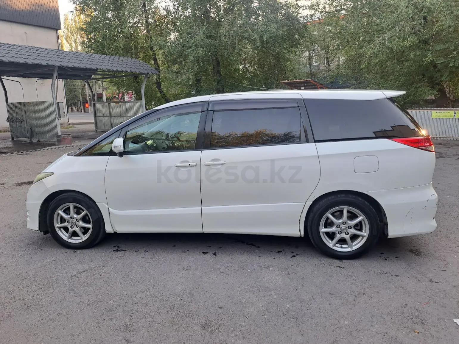 Toyota Estima, 2006