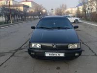 Volkswagen Passat 1992 годаүшін1 750 000 тг. в Тараз