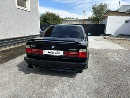 BMW 525 1991 года за 2 500 000 тг. в Шиели – фото 4