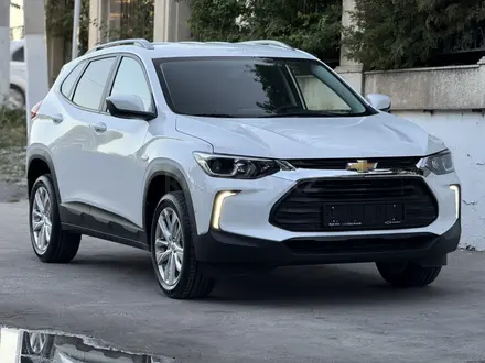 Chevrolet Tracker 2024 года за 7 900 000 тг. в Шымкент