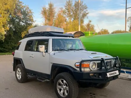 Toyota FJ Cruiser 2007 года за 14 800 000 тг. в Усть-Каменогорск – фото 6