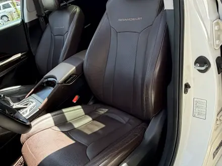 Hyundai Grandeur 2013 года за 8 750 000 тг. в Шымкент – фото 23
