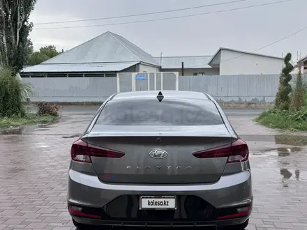 Hyundai Elantra 2019 года за 6 500 000 тг. в Тараз – фото 4